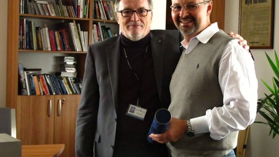Generální ředitel ČRo Peter Duhan (vlevo) s plastickým chirurgem Bohdanem Pomahačem Generální ředitel ČRo Peter Duhan (vlevo) s plastickým chirurgem Bohdanem Pomahačem