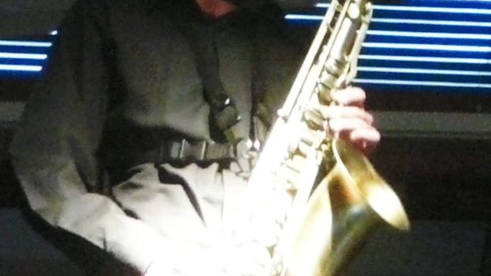 Saxofonista Adrian Harvan