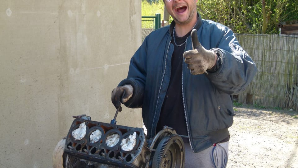 Motor se musí vyčistit Motor se musí vyčistit