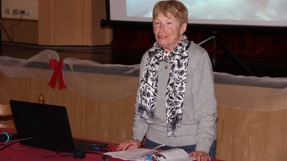 Příspěvek Marie Sohrové z Daruvaru, někdejší redaktorky nakladatelství jednota, o proměnách názvu Česká republika – Česko připomněl 100. výročí založení Československa Příspěvek Marie Sohrové z Daruvaru, někdejší redaktorky nakladatelství jednota, o proměnách názvu Česká republika – Česko připomněl 100. výročí založení Československa