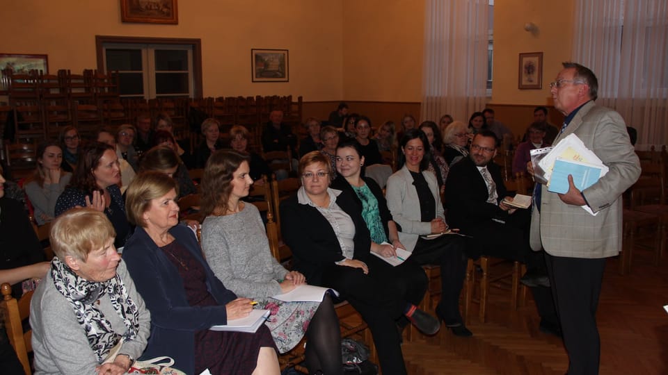 O aktuálních vývojových tendencích v českém jazyce promluvil Ivo Martinec z Masarykovy univerzity v Brně O aktuálních vývojových tendencích v českém jazyce promluvil Ivo Martinec z Masarykovy univerzity v Brně