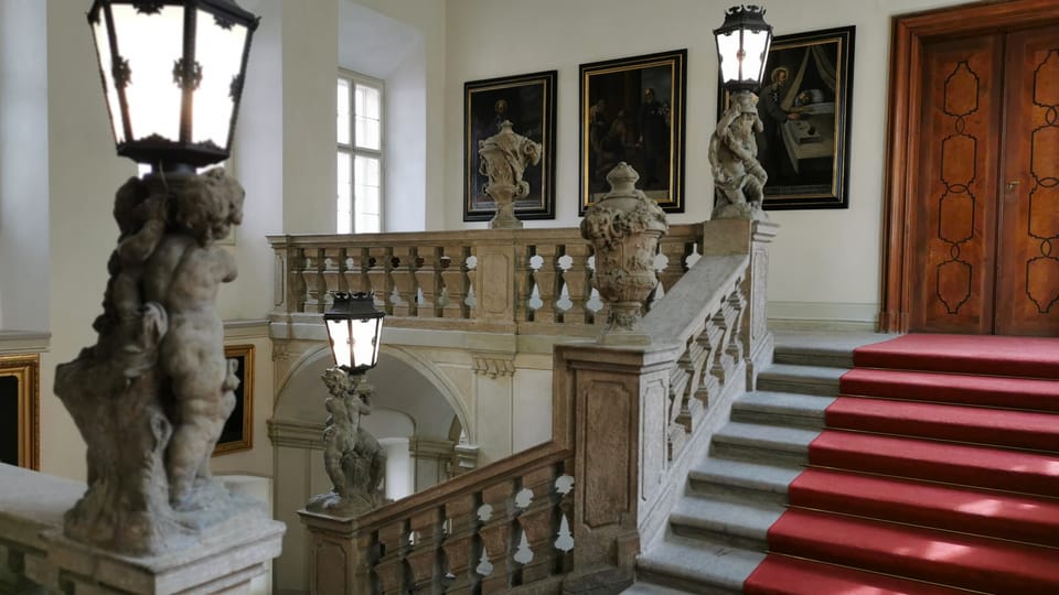 Hlavní otevřené schodiště patří k nejkrásnějším ukázkám baroka v Praze | Foto: Petr Lukeš, Radio Prague International Hlavní otevřené schodiště patří k nejkrásnějším ukázkám baroka v Praze | Foto: Petr Lukeš, Radio Prague International