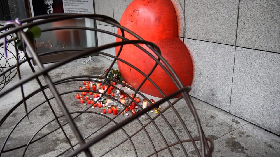 17. listopad na Národní třídě. Srdce pro Václava Havla | Foto: Barbora Navrátilová, Radio Prague International 17. listopad na Národní třídě. Srdce pro Václava Havla | Foto: Barbora Navrátilová, Radio Prague International