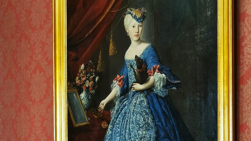 Tahle rokoková kráska je dcera císařovny Marie Terezie, pozdější francouzská královna Marie Antoinetta | Foto: Petr Lukeš, Radio Prague International Tahle rokoková kráska je dcera císařovny Marie Terezie, pozdější francouzská královna Marie Antoinetta | Foto: Petr Lukeš, Radio Prague International