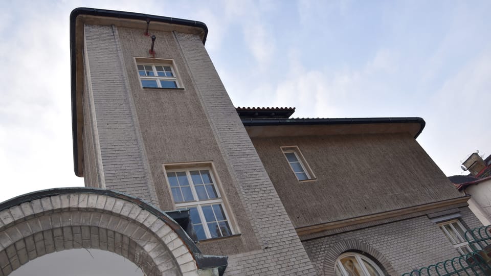 Kotěrova vila byla navržena ve stylu geometrické moderny. Objekt je památkově chráněn. | Foto: Barbora Němcová, Radio Prague International Kotěrova vila byla navržena ve stylu geometrické moderny. Objekt je památkově chráněn. | Foto: Barbora Němcová, Radio Prague International