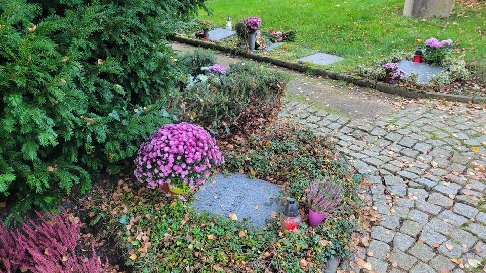 Zbraslavský hřbitov na vrchu Havlín | Foto: Hana Slavická, Radio Prague International Zbraslavský hřbitov na vrchu Havlín | Foto: Hana Slavická, Radio Prague International