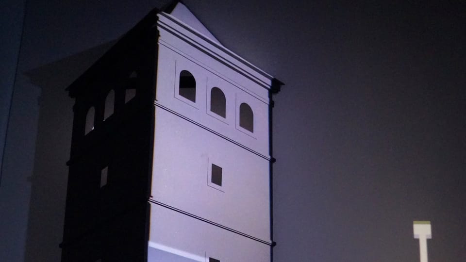 V první části expozice „Praha hoří“ se spouští videomapping o historii a fungování Novomlýnské vodárenské věže | Foto: Miloš Turek, Radio Prague International V první části expozice „Praha hoří“ se spouští videomapping o historii a fungování Novomlýnské vodárenské věže | Foto: Miloš Turek, Radio Prague International