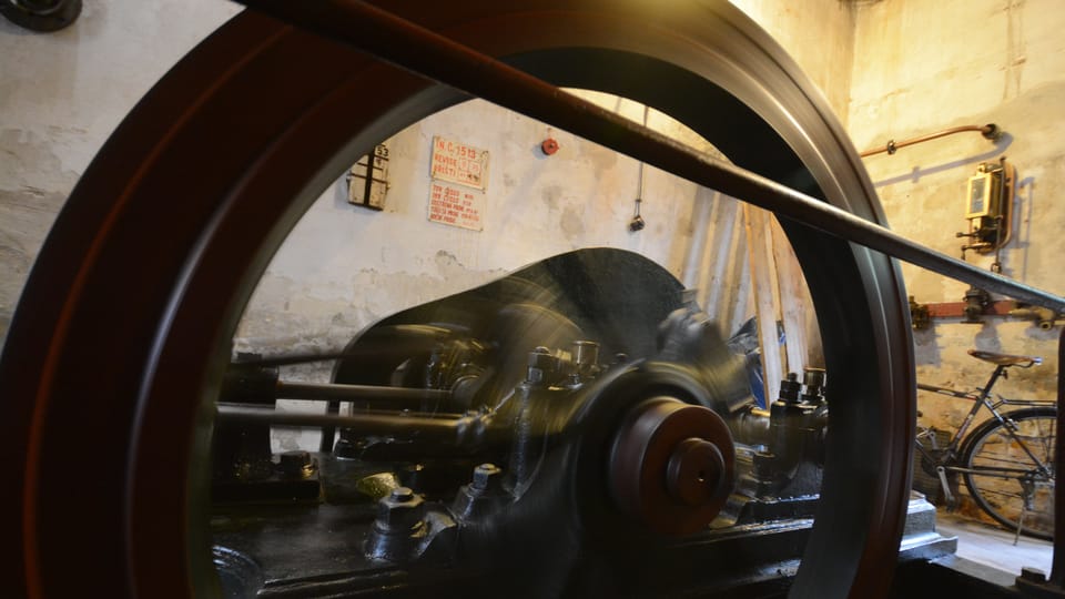 Stroj ve střekovské vodárně při práci | Foto: Břetislav Tureček, Radio Prague International Stroj ve střekovské vodárně při práci | Foto: Břetislav Tureček, Radio Prague International