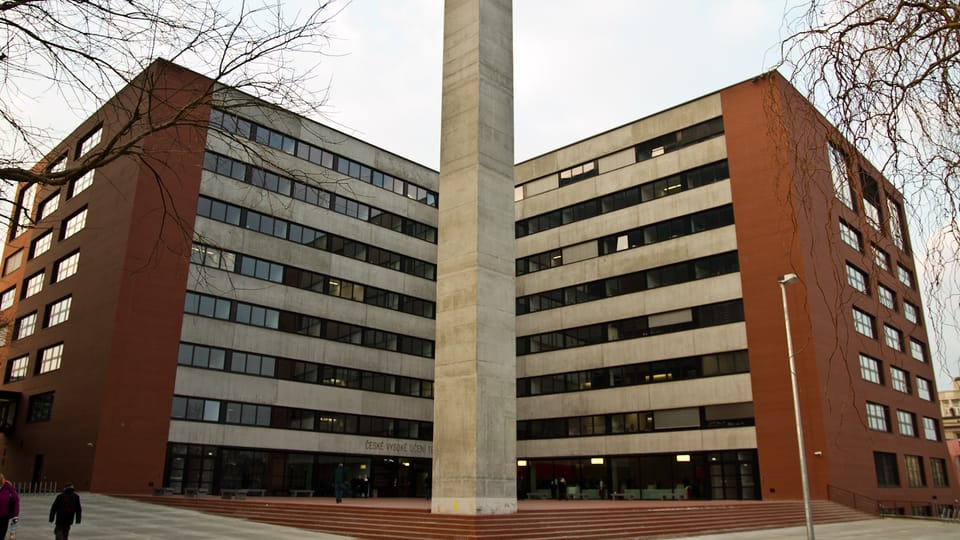 Budova Fakulty architektury ČVUT | Foto: Pavel Cyprich,  Český rozhlas