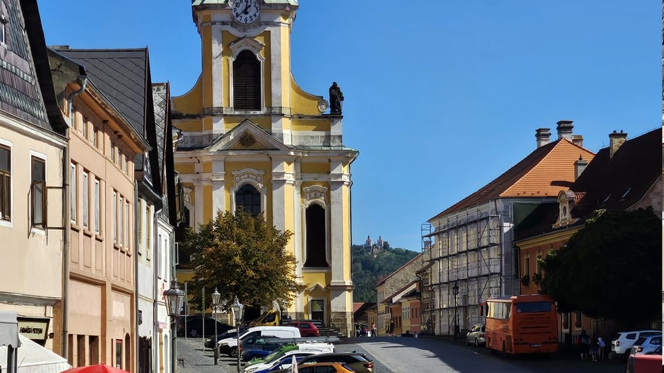 Mírové náměstí s kostelem sv. Petra a Pavla | Foto: Klára Stejskalová, Radio Prague International Mírové náměstí s kostelem sv. Petra a Pavla | Foto: Klára Stejskalová, Radio Prague International