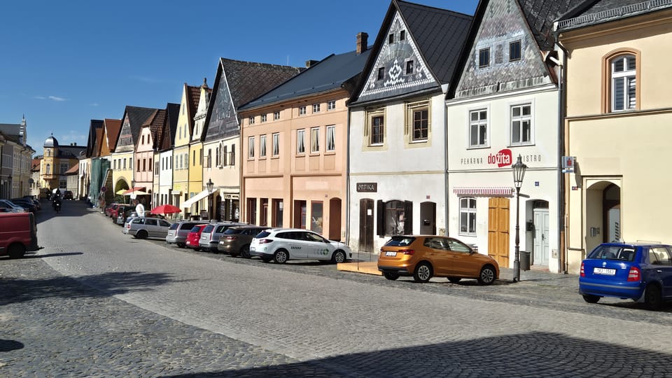Mírové náměstí se štítovými domy | Foto: Klára Stejskalová,  Radio Prague International
