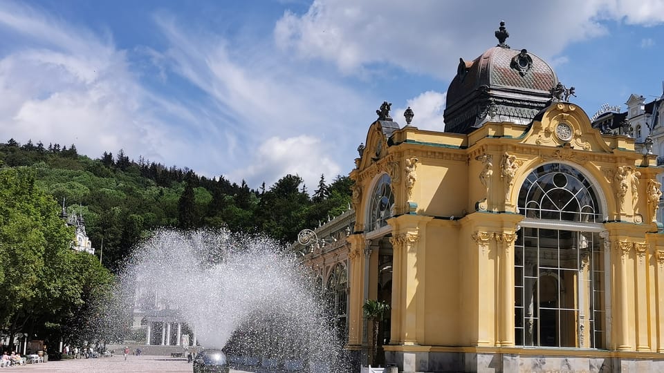 Zpívající fontána, Mariánské Lázně | Foto: Klára Stejskalová, Radio Prague International Zpívající fontána, Mariánské Lázně | Foto: Klára Stejskalová, Radio Prague International