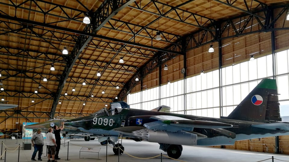 Bitevní letoun Suchoj Su-25B | Foto: Štěpánka Budková, Radio Prague International Bitevní letoun Suchoj Su-25B | Foto: Štěpánka Budková, Radio Prague International
