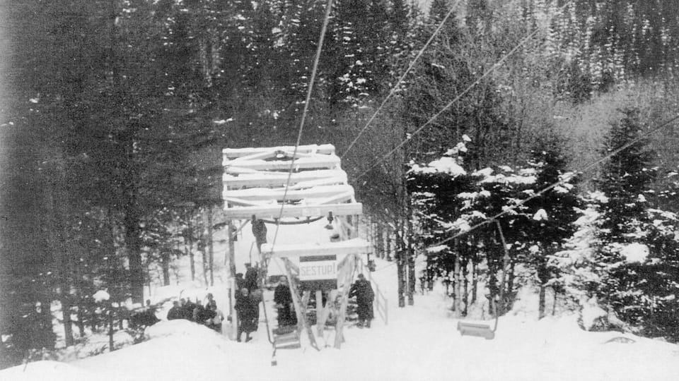 Dolní stanice v roce 1940 | Foto: Archiv Jana Šrubaře / Podhorská jednota Radhošť Dolní stanice v roce 1940 | Foto: Archiv Jana Šrubaře / Podhorská jednota Radhošť