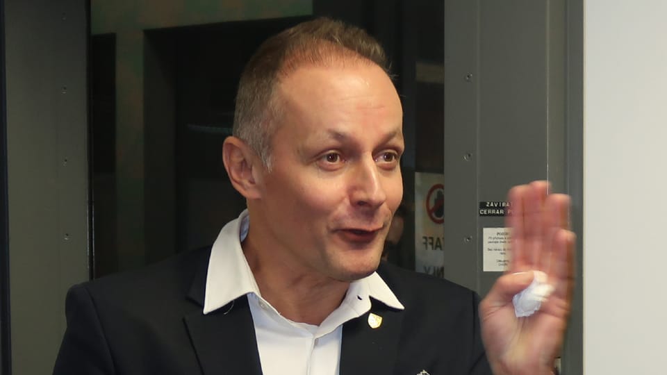 Jiří Krátký zdraví návštěvníky | Foto: Ája Bufka, Radio Prague International Jiří Krátký zdraví návštěvníky | Foto: Ája Bufka, Radio Prague International