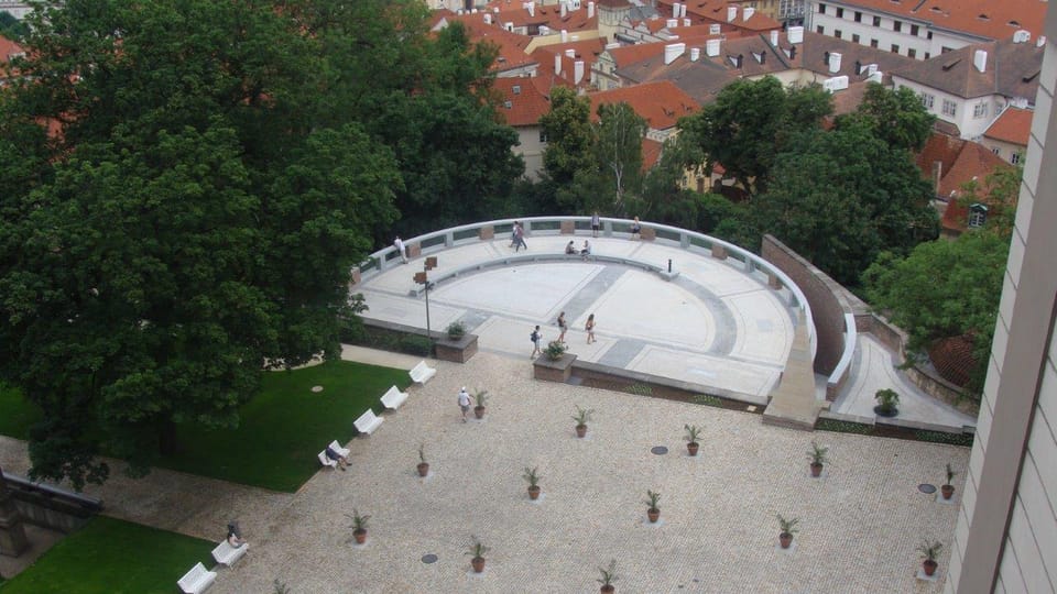 Plečnikova vyhlídka v zahradě Na Valech | Foto: Zdeněk Lukeš, Český rozhlas Plečnikova vyhlídka v zahradě Na Valech | Foto: Zdeněk Lukeš, Český rozhlas