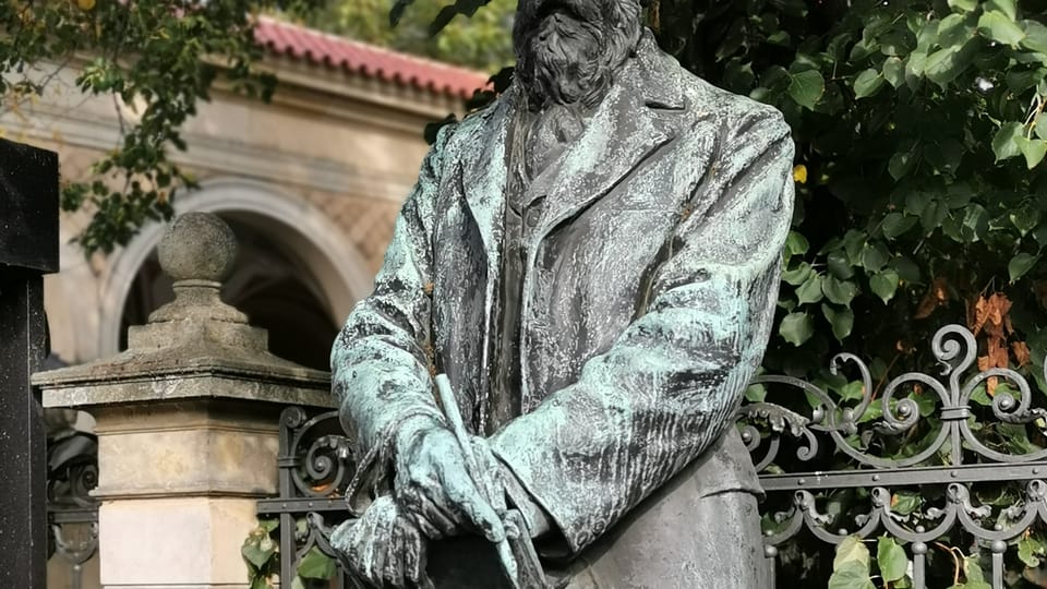 Spisovatel Svatopluk Čech je autorem románů Výlety pana Broučka ... | Foto: Petr Lukeš, Radio Prague International Spisovatel Svatopluk Čech je autorem románů Výlety pana Broučka ... | Foto: Petr Lukeš, Radio Prague International