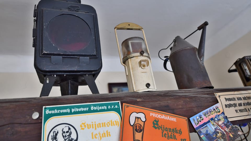 Železniční artefakty přímo nad pípou | Foto: Břetislav Tureček, Radio Prague International Železniční artefakty přímo nad pípou | Foto: Břetislav Tureček, Radio Prague International