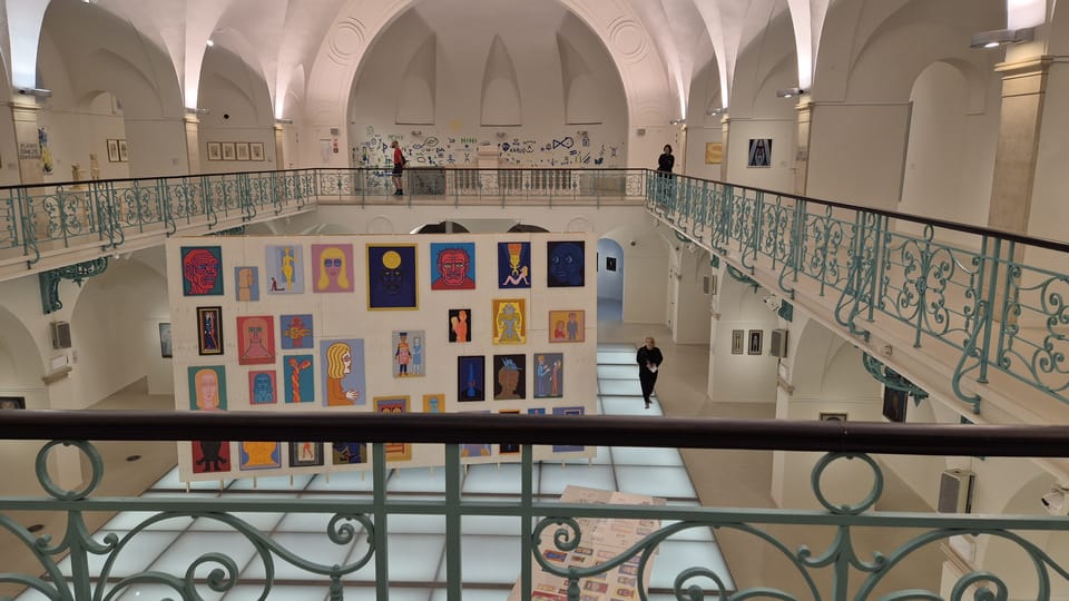 Pohled na výstavu z galerie bývalého bazénu | Foto: Petr Lukeš,  Radio Prague International