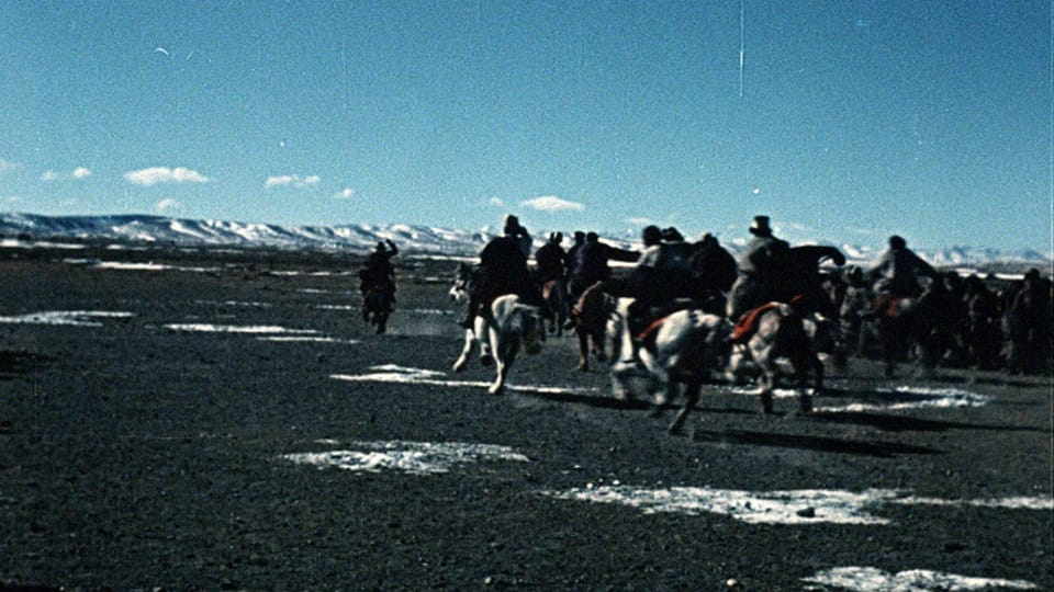 'Cesta vede do Tibetu',  foto: © Dech hor / NFA