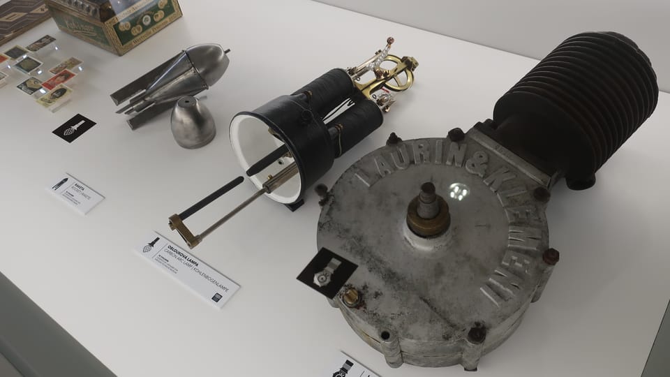 Rodný dům Ferdinanda Porsche ve Vratislavicích je zároveň netradiční muzeum. | Foto: Till Janzer, Radio Prague International Rodný dům Ferdinanda Porsche ve Vratislavicích je zároveň netradiční muzeum. | Foto: Till Janzer, Radio Prague International