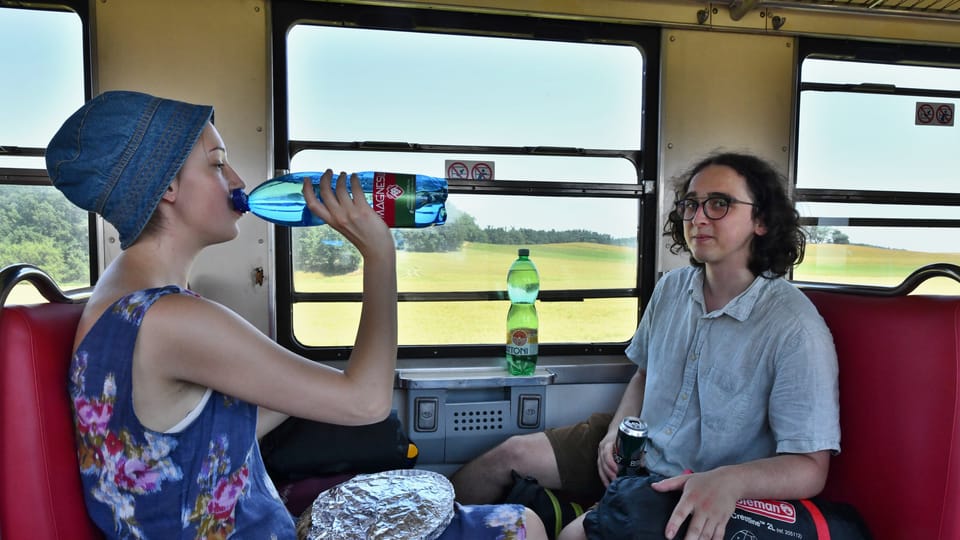 Trať Třemešná-Osoblaha má i pravidelnou osobní dopravu. | Foto: Břetislav Tureček, Radio Prague International Trať Třemešná-Osoblaha má i pravidelnou osobní dopravu. | Foto: Břetislav Tureček, Radio Prague International