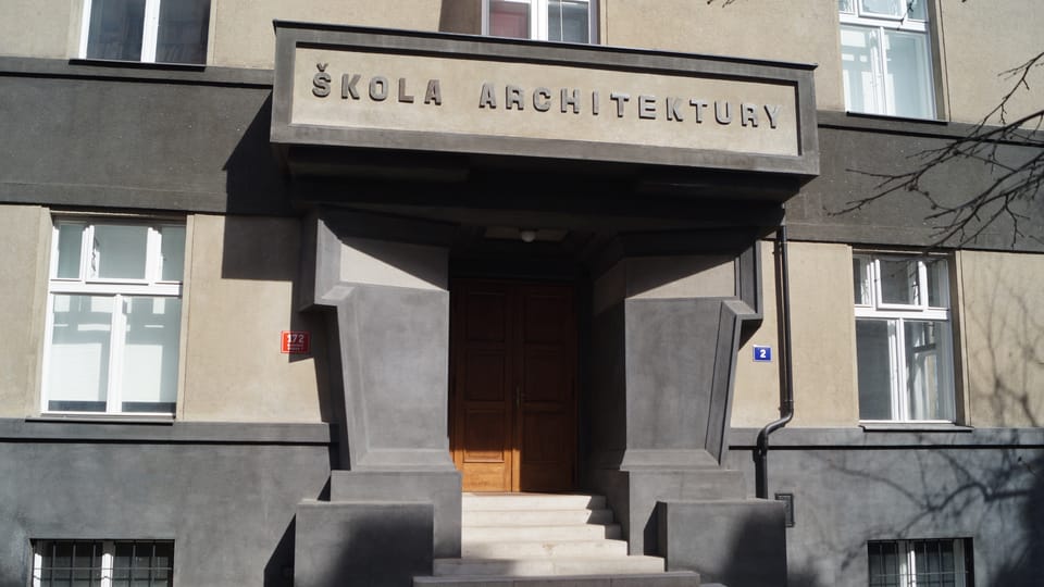 Vstup do budovy Školy architektury Akademie výtvarných umění v Praze. | Foto: Radio Prague International Vstup do budovy Školy architektury Akademie výtvarných umění v Praze. | Foto: Radio Prague International