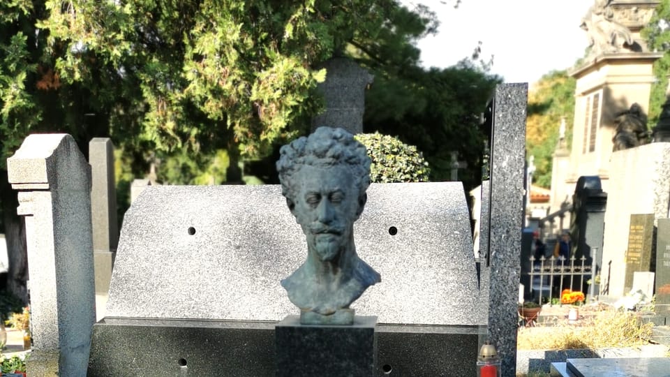 Podobizna od Jana Štursy na hrobě Maxe Švabinského | Foto: Petr Lukeš, Radio Prague International Podobizna od Jana Štursy na hrobě Maxe Švabinského | Foto: Petr Lukeš, Radio Prague International
