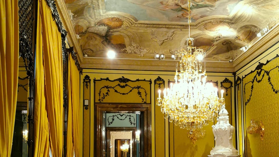 Průhled jedním z křídel potvrzuje rozlehlost paláce | Foto: Petr Lukeš, Radio Prague International Průhled jedním z křídel potvrzuje rozlehlost paláce | Foto: Petr Lukeš, Radio Prague International