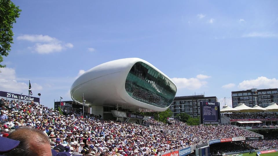 Mediální centrum na kriketovém hřišti Nel Lord's | Foto: hobbs_luton, Flickr, CC BY-SA 2.0 Mediální centrum na kriketovém hřišti Nel Lord's | Foto: hobbs_luton, Flickr, CC BY-SA 2.0
