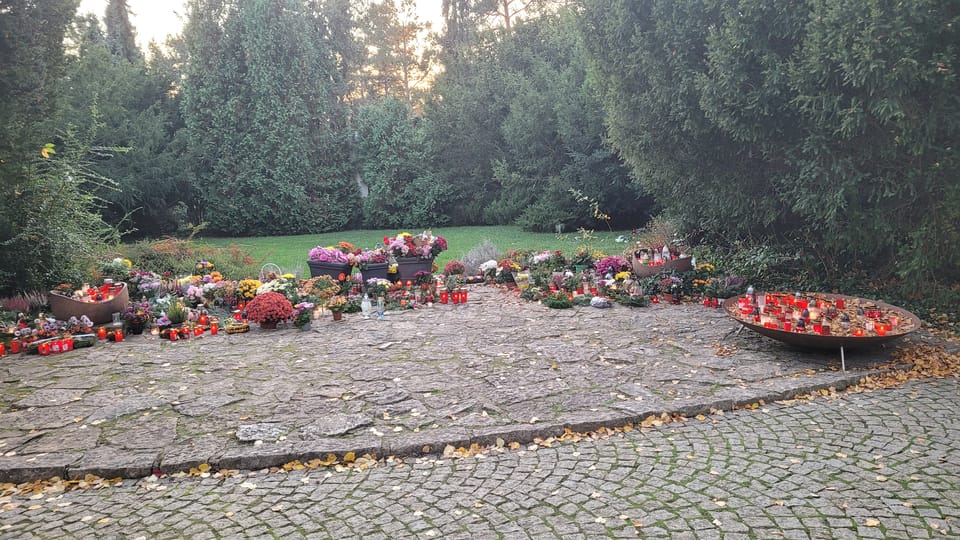 Zbraslavský hřbitov na vrchu Havlín | Foto: Hana Slavická, Radio Prague International Zbraslavský hřbitov na vrchu Havlín | Foto: Hana Slavická, Radio Prague International