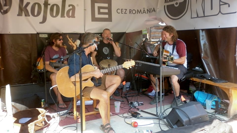 Houpací koně ladí nástroje, foto: Zdeňka Kuchyňová Houpací koně ladí nástroje, foto: Zdeňka Kuchyňová