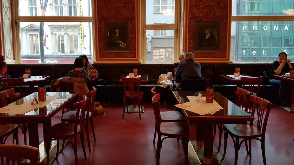 Café Louvre, foto: Ondřej Tomšů Café Louvre, foto: Ondřej Tomšů
