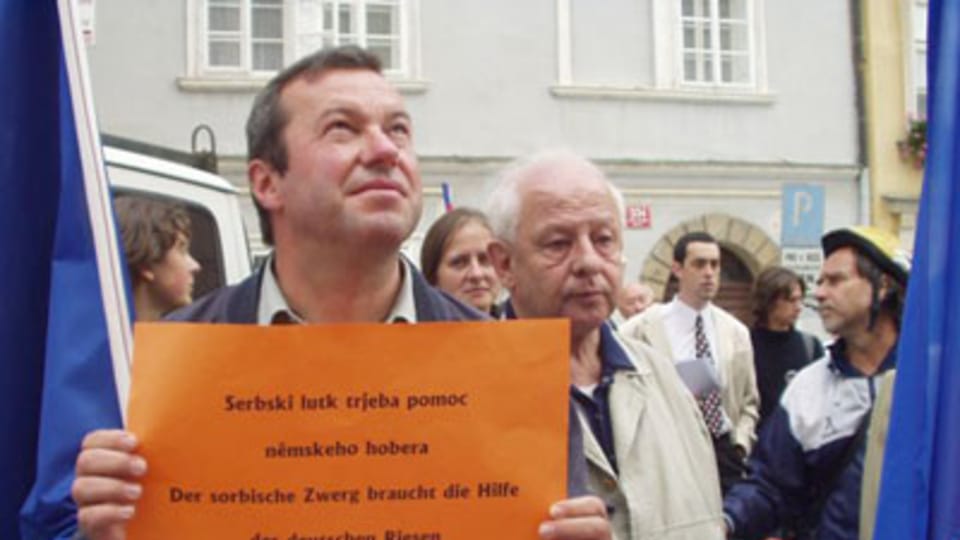 Demonstrace proti zrušení lužickosrbské školy v Chrósčicích v Sasku, foto: autor Demonstrace proti zrušení lužickosrbské školy v Chrósčicích v Sasku, foto: autor