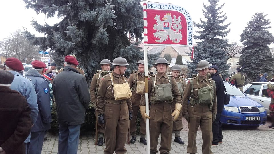 Akce k připomenutí výročí operace Anthropoid v Nehvizdech, foto: Magdalena Hrozínková Akce k připomenutí výročí operace Anthropoid v Nehvizdech, foto: Magdalena Hrozínková