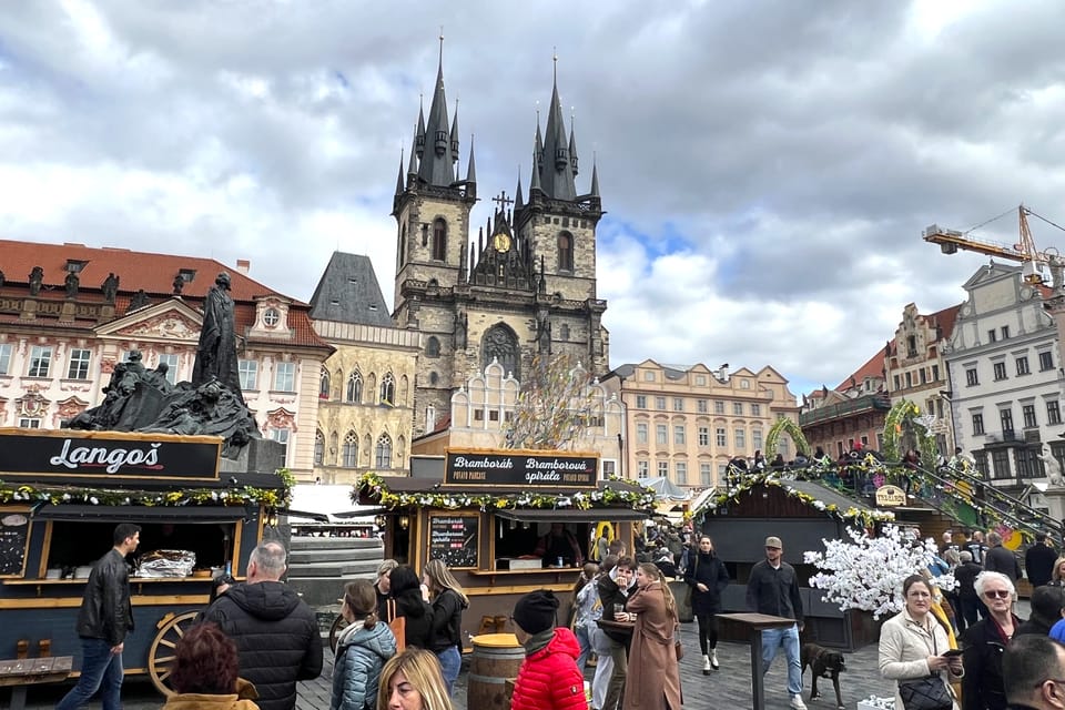 Velikonoční trhy na Staroměstském náměstí | Foto: Kateřina Ayzpurvit, Radio Prague International Velikonoční trhy na Staroměstském náměstí | Foto: Kateřina Ayzpurvit, Radio Prague International