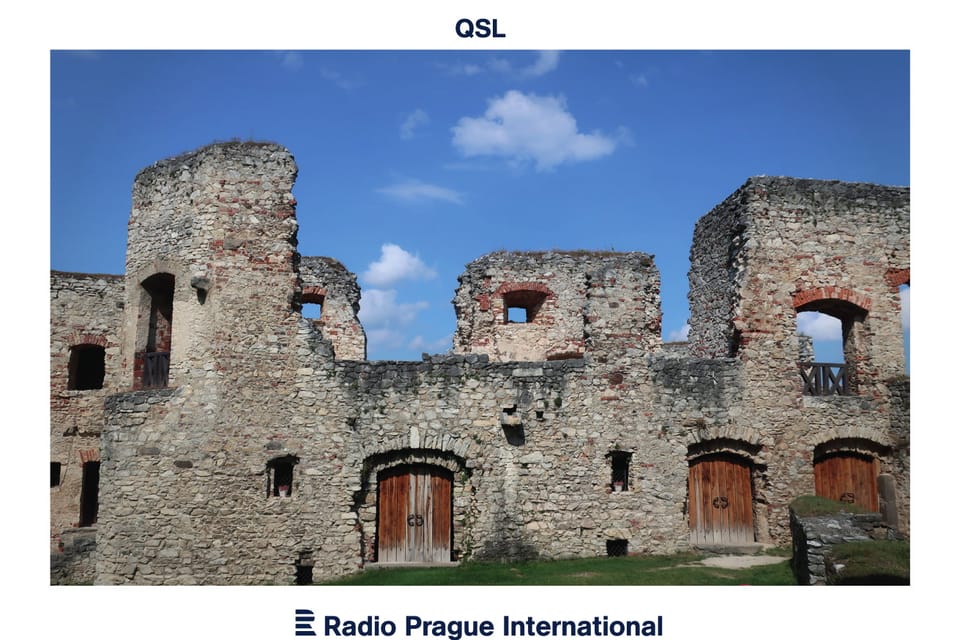 Rabí – největší hradní zřícenina na území Čech (hrad ze 14. století) | Foto: Štěpánka Budková, Radio Prague International Rabí – největší hradní zřícenina na území Čech (hrad ze 14. století) | Foto: Štěpánka Budková, Radio Prague International
