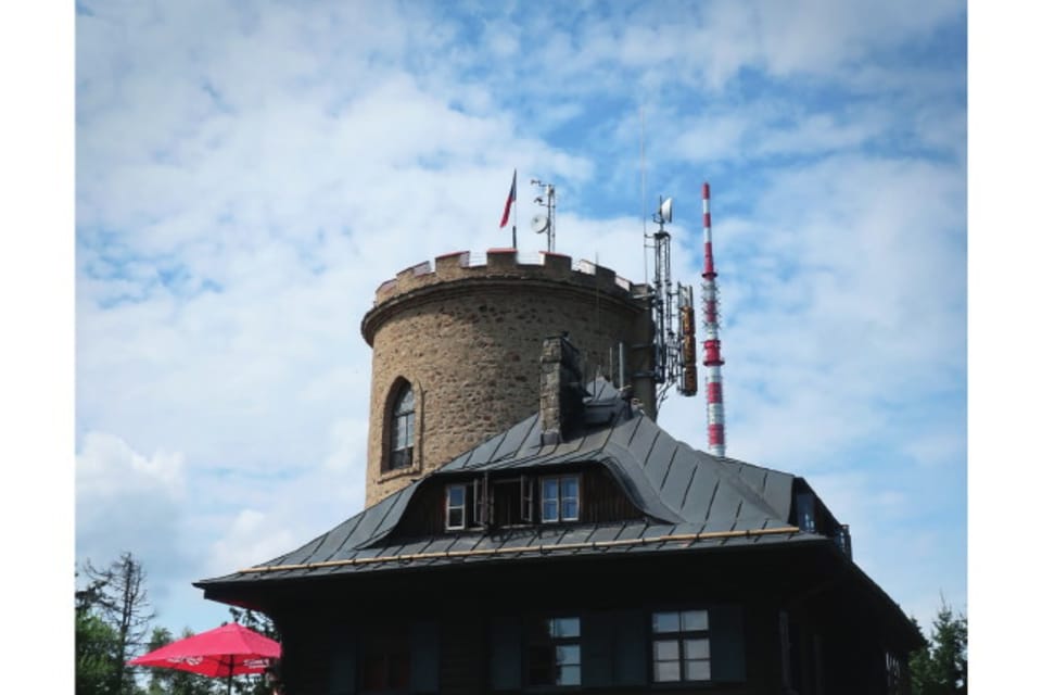 Rozhledna Kleť v Blanském lese – nejstarší kamenná rozhledna v Česku (postavena 1825) | Foto: Štěpánka Budková, Radio Prague International Rozhledna Kleť v Blanském lese – nejstarší kamenná rozhledna v Česku (postavena 1825) | Foto: Štěpánka Budková, Radio Prague International