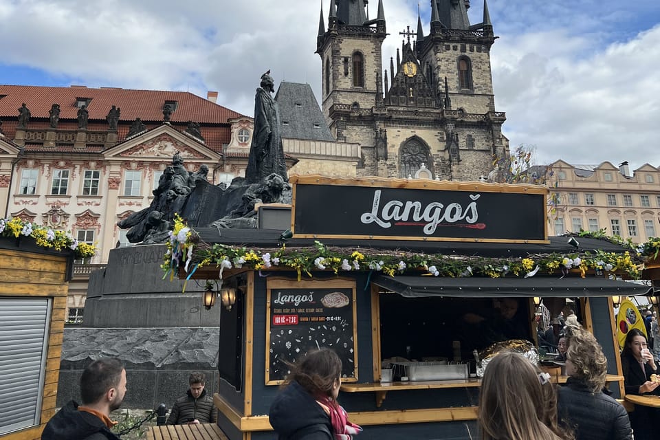Velikonoční trhy na Staroměstském náměstí | Foto: Kateřina Ayzpurvit, Radio Prague International Velikonoční trhy na Staroměstském náměstí | Foto: Kateřina Ayzpurvit, Radio Prague International