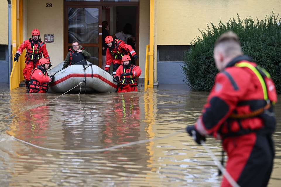 Více než stoletá voda se prohnala sídlištěm Opavy Kateřinky | Foto: René Volfík,  iROZHLAS.cz