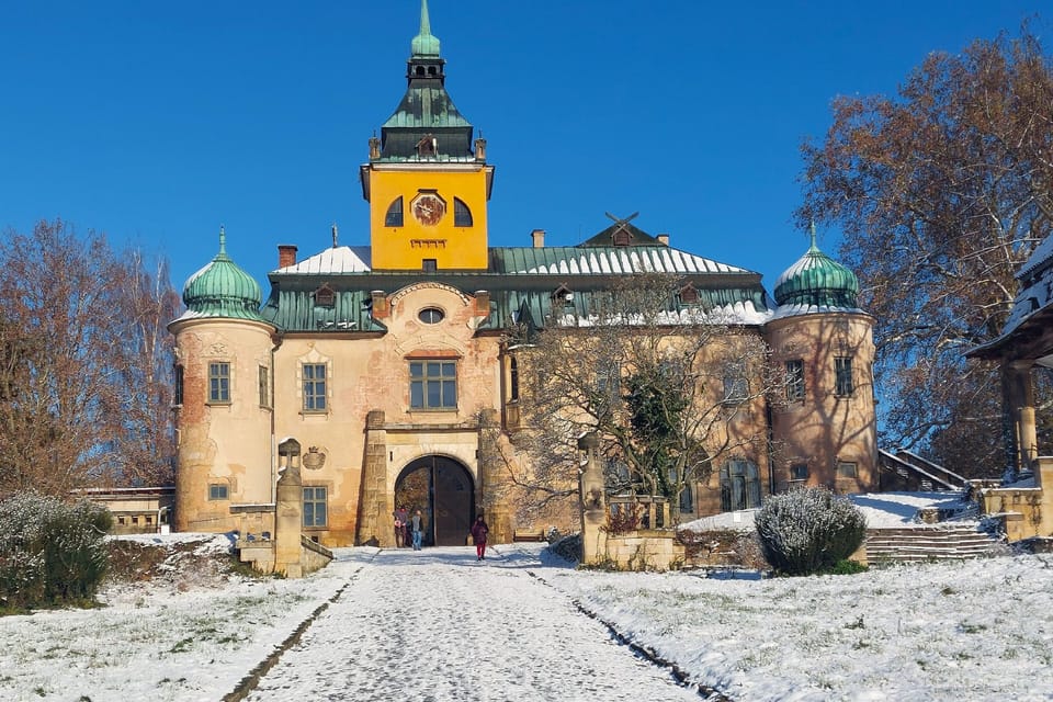 Zámek v Holovousích u Hořic | Foto: Vladislava Wildová, Český rozhlas Zámek v Holovousích u Hořic | Foto: Vladislava Wildová, Český rozhlas