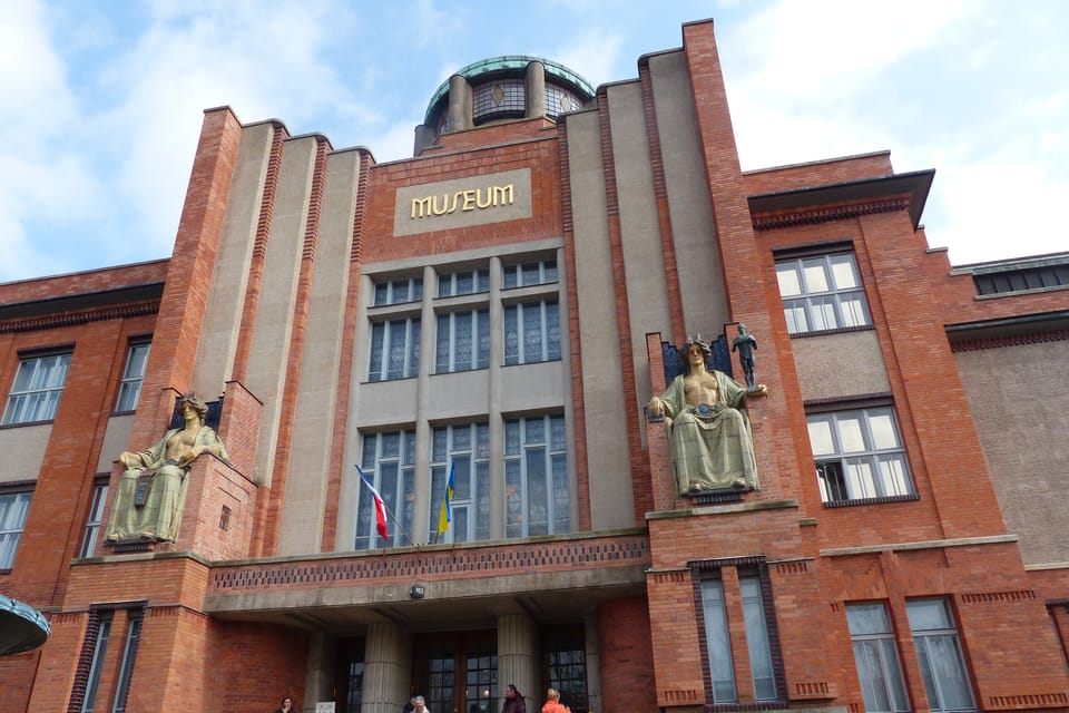 Historická budova Východočeského muzea navržená Janem Kotěrou | Foto: Klára Stejskalová,  Radio Prague International