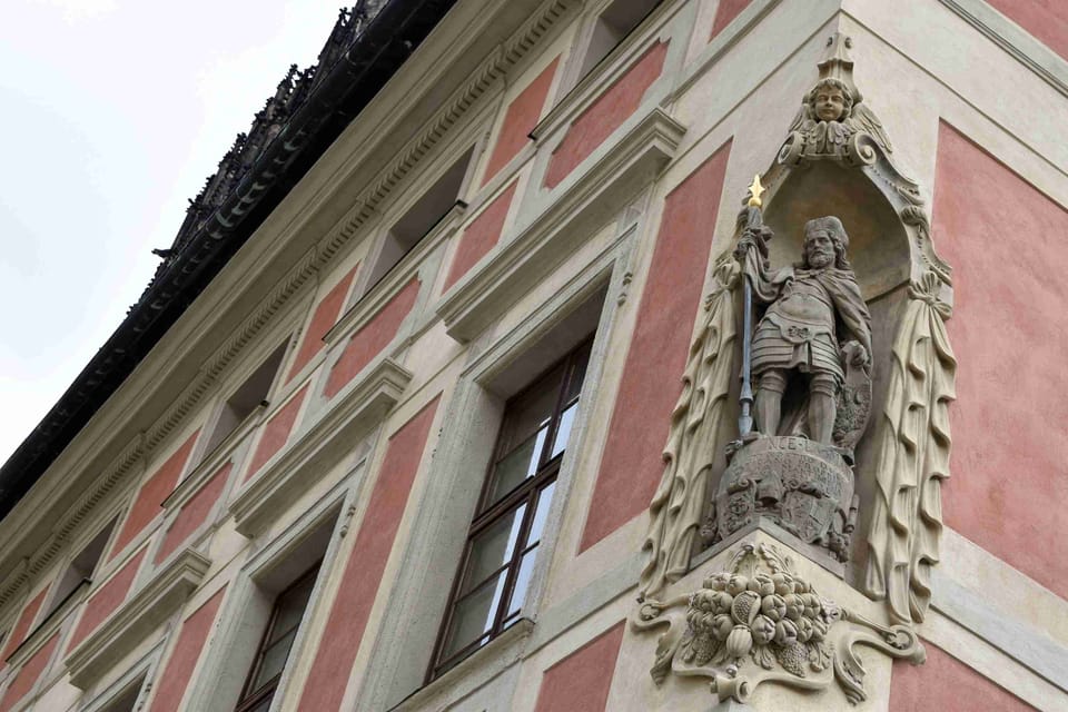 Autorem sochy z roku 1662 je barokní sochař Jan Jiří Bendl | Foto: Barbora Němcová, Radio Prague International Autorem sochy z roku 1662 je barokní sochař Jan Jiří Bendl | Foto: Barbora Němcová, Radio Prague International