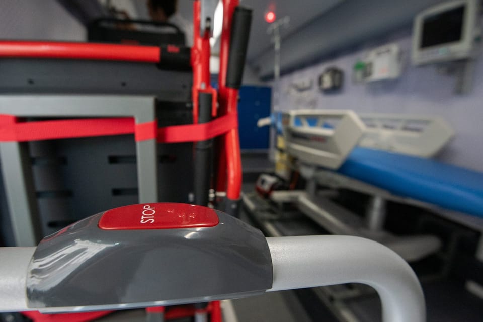Pět lůžek společnosti Linet je uzpůsobeno jak intenzivní péči, tak jednodenní chirurgii | Foto: Zuzana Jarolímková, Český rozhlas Pět lůžek společnosti Linet je uzpůsobeno jak intenzivní péči, tak jednodenní chirurgii | Foto: Zuzana Jarolímková, Český rozhlas