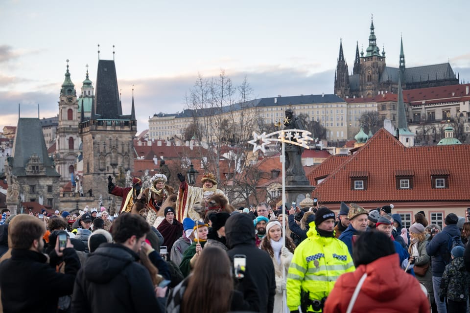 Průvod přilákal hodně pozornosti | Foto: Zuzana Jarolímková,  iROZHLAS.cz