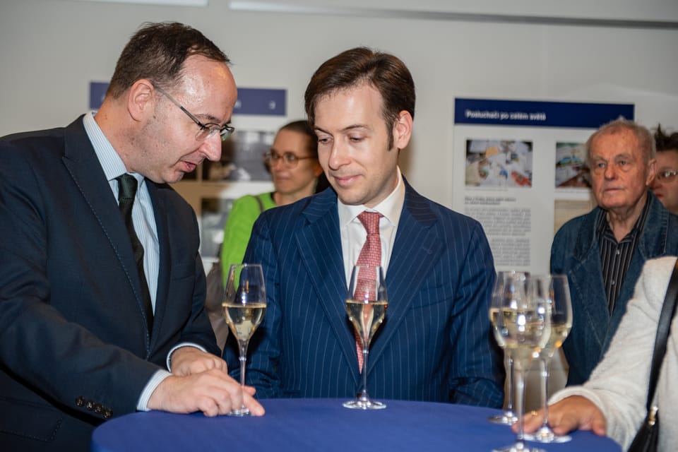 První tajemník a tiskový mluvčí francouzské ambasády Benoit Knopper  (vlevo) a španělský konzul Guillermo Rebollo Díez | Foto: Hana Řeháková,  Radio Prague International
