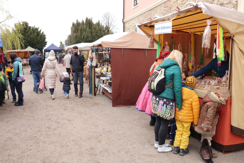 Velikonoční řemeslné trhy na zámku Sychrov | Foto: Barbora Němcová, Radio Prague International Velikonoční řemeslné trhy na zámku Sychrov | Foto: Barbora Němcová, Radio Prague International