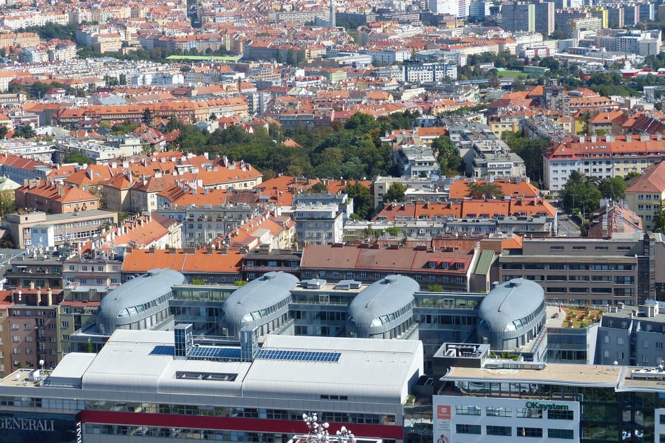 Praha z výšky, foto: Klára Stejskalová Praha z výšky, foto: Klára Stejskalová