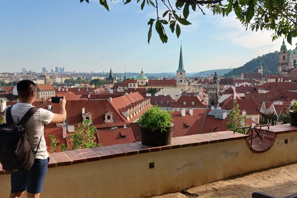 Vyhlídka na Prahu z Malé Pálffyovské zahrady | Foto: Lenka Žižková, Radio Prague International Vyhlídka na Prahu z Malé Pálffyovské zahrady | Foto: Lenka Žižková, Radio Prague International