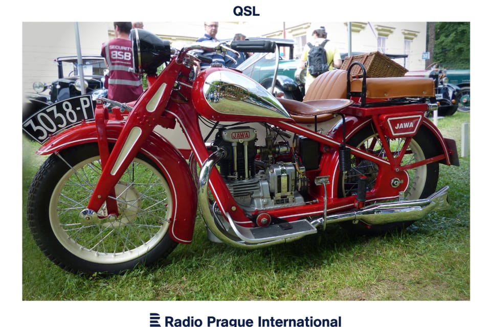Motocykl Jawa 350 SV - předválečný model úspěšné značky Jawa, vyráběný od roku 1934. Foto: archiv ČRo - Radio Prague International Motocykl Jawa 350 SV - předválečný model úspěšné značky Jawa, vyráběný od roku 1934. Foto: archiv ČRo - Radio Prague International